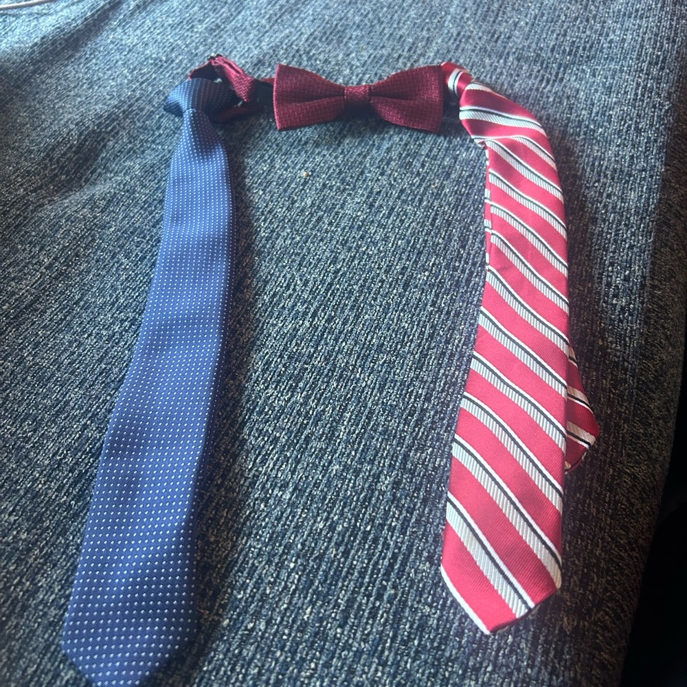 Source Unknown Kids Ties Set - Blue, Red, and Pink
